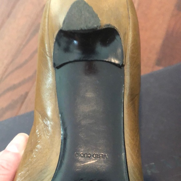 Prada Shoes - Picture 5 of 7